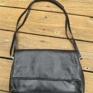 Sleek Black Leather Shoulder Bag for Women